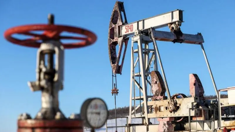 Le prix du Brent dépasse 97 $ le baril pour la première fois depuis le 24 juillet — signe de nervosité liée à l’Ukraine et de la stabilité russe sur le marché