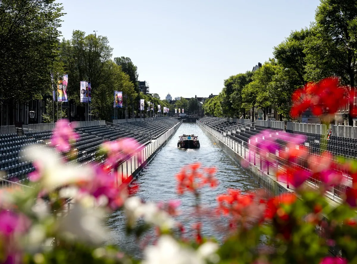 Naviguer en sécurité pendant la Canal Parade : une illusion ?