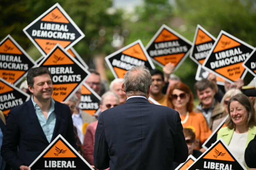 Les Libéraux-démocrates britanniques se dotent d’un nouveau think tank — un pas prudent vers le pouvoir
